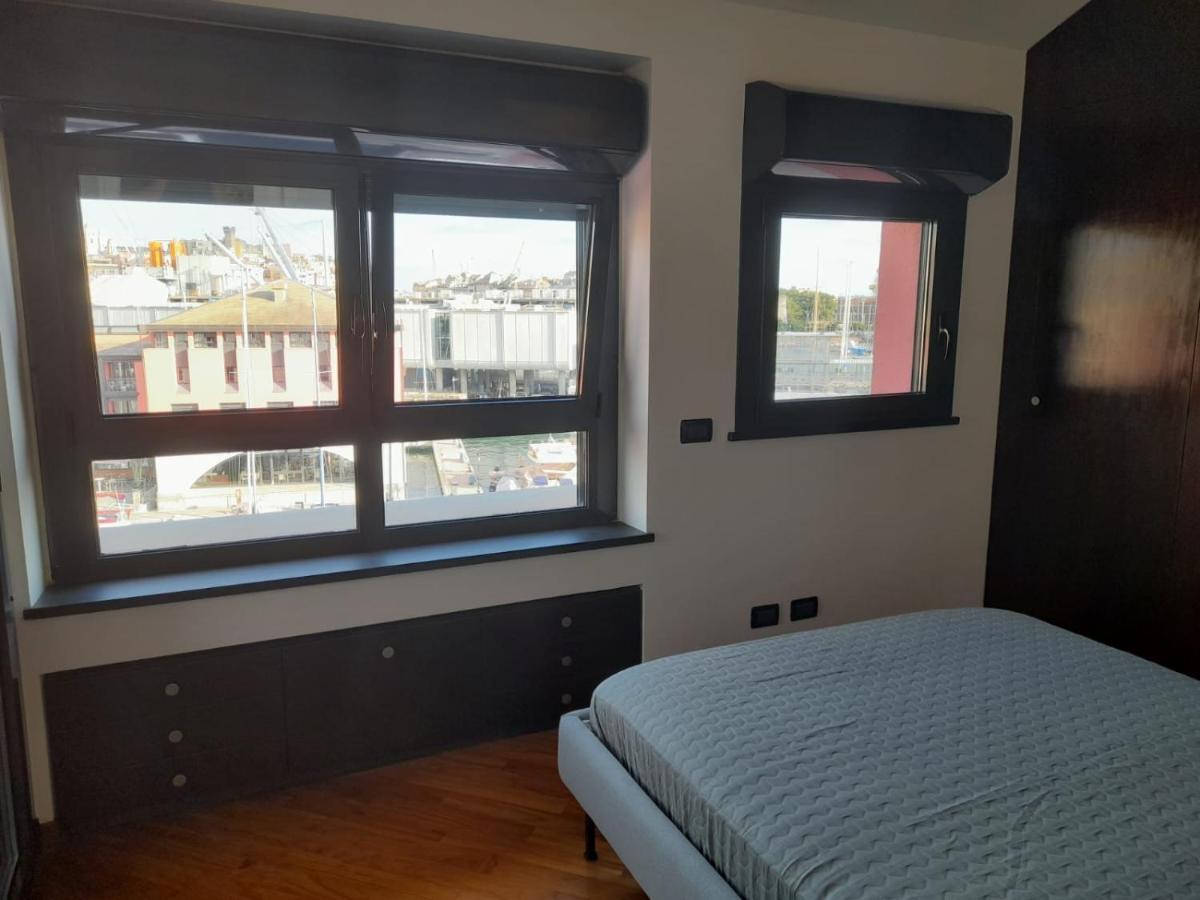 Apartamento Bilocale Vista Mare Con Terrazzo-Porto Antico- Parcheggio Scontato Génova Exterior foto
