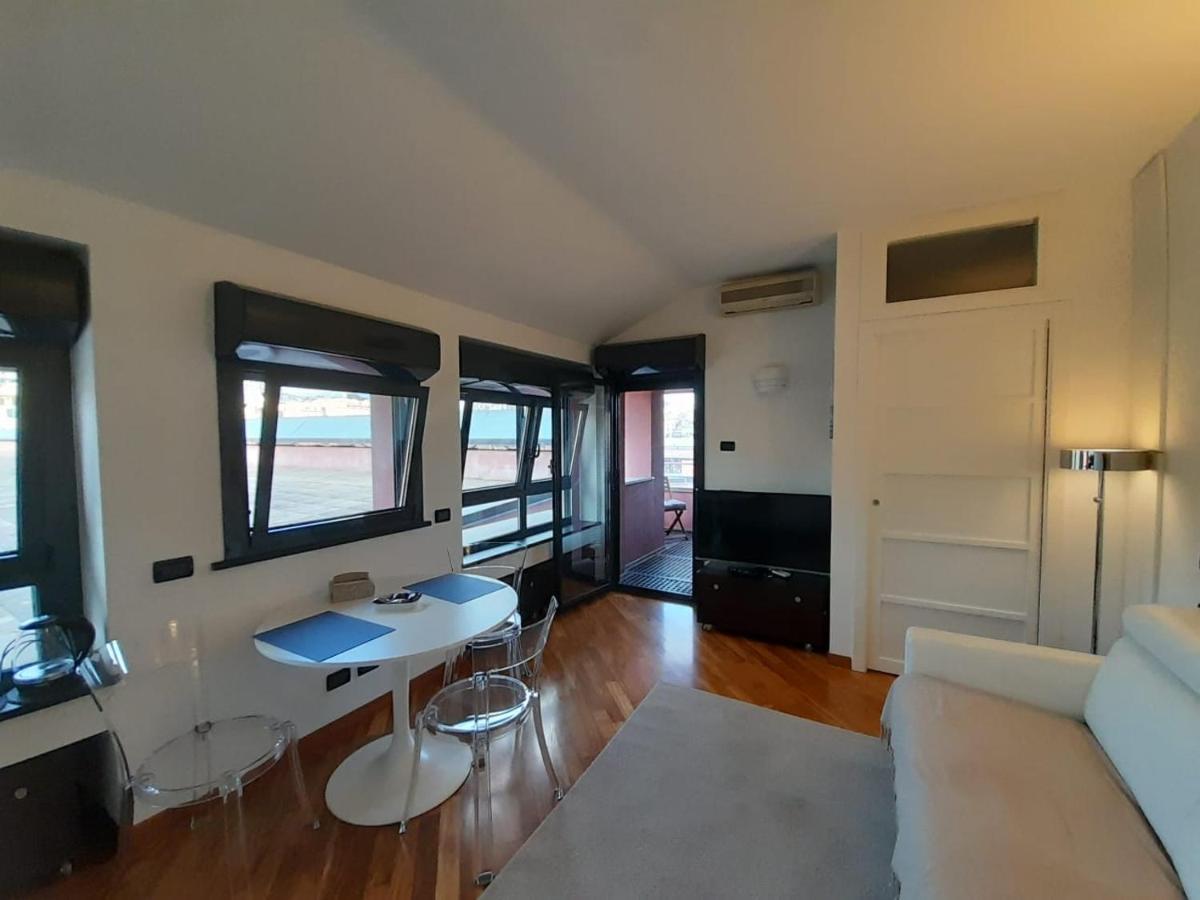 Apartamento Bilocale Vista Mare Con Terrazzo-Porto Antico- Parcheggio Scontato Génova Exterior foto